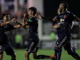 'La U' sabe de la importancia del partido ante Colo Colo. EFE