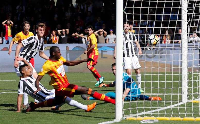 Juega En El Peor Equipo De Europa Y Lleva 6 Goles En 3