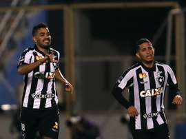 Jogadores emprestados do Botafogo chamam atenção. EFE