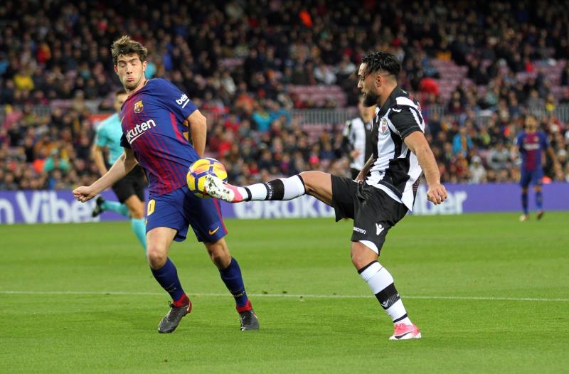 Levante quita invicto al Barsa Levante quita invicto al Barsa