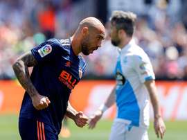 O Valencia venceu o Deportivo por 2-1. EFE