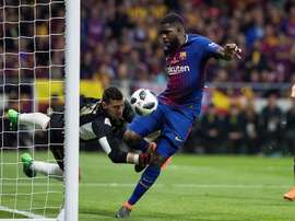 Se naufragar Maguire, Umtiti é o plano B do United. EFE