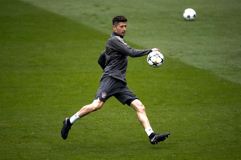 Bayern Múnich le pone precio a Lewandowski