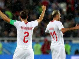 Lichtsteiner is being linked with a move to Augsburg. EFE
