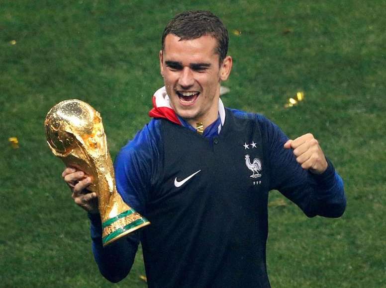 World Cup winner Griezmann says that a Frenchman should win the award this year. EFE