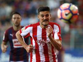 Sergio Álvarez se marchó emocionado. EFE