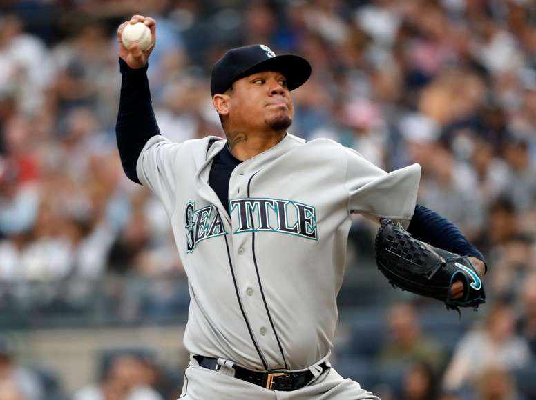 Felix Hernández, en un partido entre los Marineros de Seattle y los Yanquis de Nueva York. EFE /Archivo