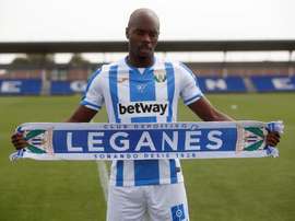 Nyom fue presentado como jugador del Leganés. EFE