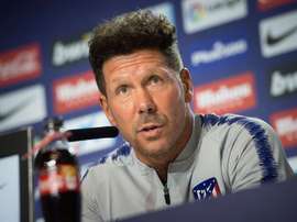 Diego Simeone doesn't want to sign his son. EFE