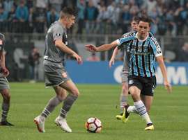 Geromel sofreu lesão durante o Grenal. EFE