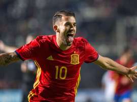 Aussi Ceballos que Gayá se sont montrés importants dans les divisions inférieures de la 'Roja'. EFE