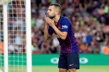 Jordi Alba aún no está negociando su renovación con el Barça. EFE