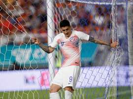 Chile y Corea del Sur aburrieron. EFE