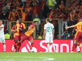 El equipo turco tuvo un estreno plácido en Estambul. EFE
