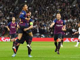 Coutinho abrió la lata y fue de los mejores junto a Messi. EFE