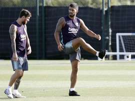 Les joueurs se sont entraîné. EFE