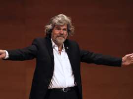 El alpinista Reinhold Messner Premio Princesa de Asturias de los Deportes 2018, en la conferencia sobre el encanto de lo imposible, un evento que se lleva a cabo cuando se celebra el 40 aniversario de la primera ascensión al Everest sin oxígeno de la historia, que él mismo protagonizó. EFE