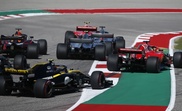 El piloto alemán de la escudería Ferrari Sebastian Vettel (d) en acción durante el Gran Premio de Estados Unidos en el circuito de Las Américas en Austin, Texas, Estados Unidos, el 21 de octubre del 2018. EFE