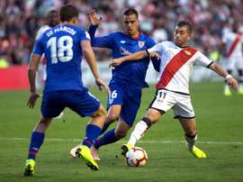 Empate que no sirve para salir del pozo. EFE