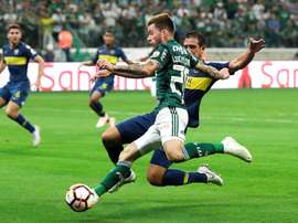 El defensa cometió un penalti que quedó en anécdota. EFE