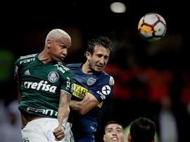 Deyverson no pudo evitar la eliminación de Palmeiras. EFE