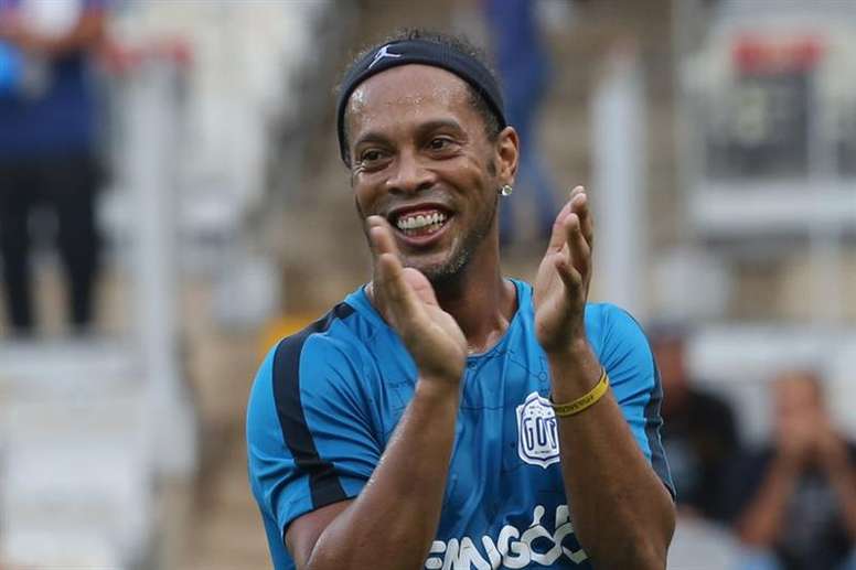 Ronaldinho, en la diana. EFE/Archivo