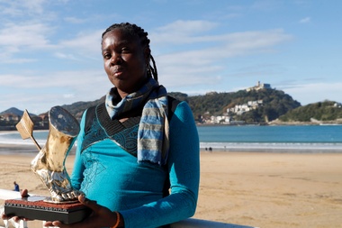 La atleta hispano-cubana Niurka Montalvo, campeona del mundo de salto de longitud en 1999, durante la rueda de prensa del Festival Internacional de Cine de Atletismo. EFE