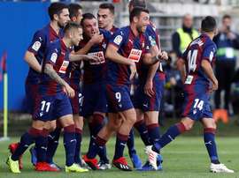 Cucurella fue el gran verdugo del Real Madrid en Ipurua. EFE