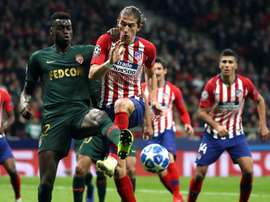 Wolverhampton veut Benoît Badiashile en prêt. EFE
