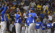 En la imagen, un registro de otra celebración de los jugadores de los Tigres del Licey. EFE/Archivo