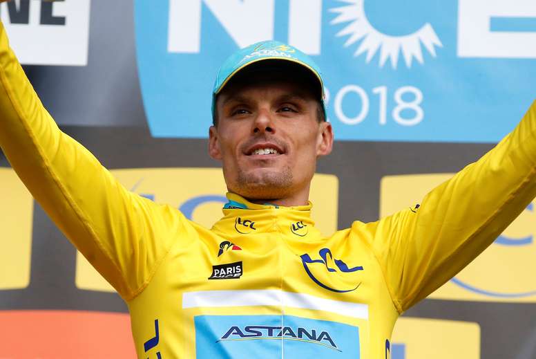 El ciclista español del equipo Astana Pro Team Luis León Sánchez en el podio durante la Vuelta Ciclista entre París y Niza 2018. EFE/Archivo
