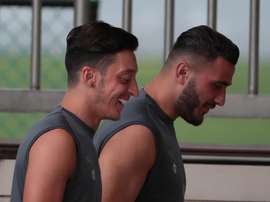 Özil y Kolasinac, el dúo de moda en Londres. EFE/Archivo