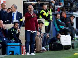 Paco López se pone el parche. EFE/Archivo