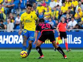 Araujo (i) es de mucha importancia en el plantel. EFE