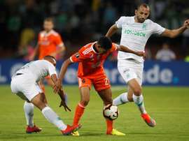 Hernán Barcos no estará ante Alianza Petrolera. EFE