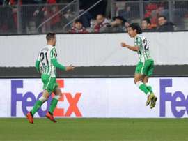 Guardado avertit Lainez. EFE