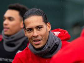 Van Dijk, padrino de una donación. EFE/Archivo