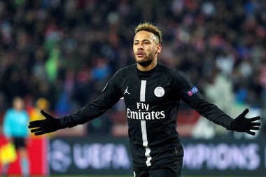 Lágrimas de Neymar tras su lesión. EFE