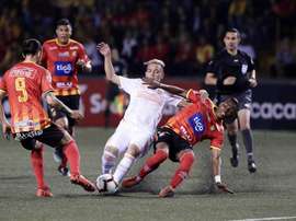 Herediano chafa el debut del 'Pity', que dio una asistencia. EFE