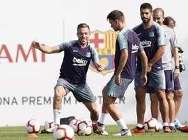 Arthur et Cillessen ont repris l'entraînement avec le groupe. EFE