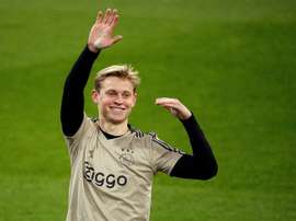 De Jong bromeó sobre el VAR. EFE