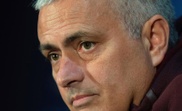 Mourinho mais uma vez nas manchetes. EFE/Archivo