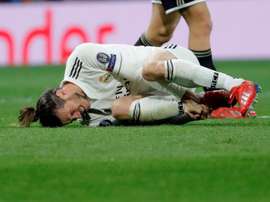 Bale goes down injured against Ajax. EFE/Archive