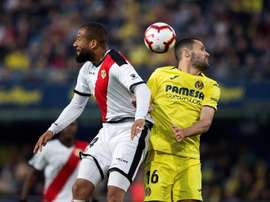 El Rayo y el Villarreal se verán las caras. EFE