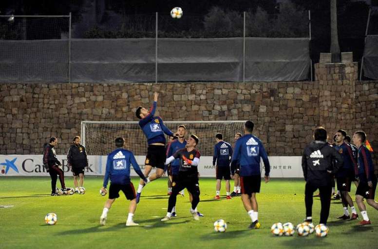 Mere Merino Y Oyarzabal Hijos Antes Que Futbolistas Internacionales Besoccer