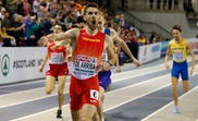 Alvaro de Arriba celebra su triunfo en la final de los 800 metros en pista cubierta en Glasgow. EFE/Archivo