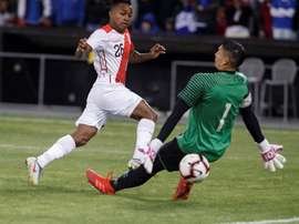 El Salvador sorprende a Perú en Washington, EFE
