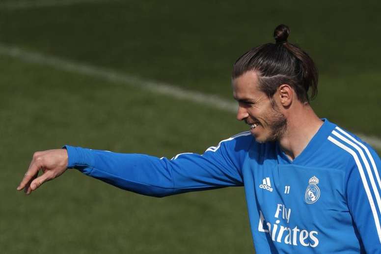 Bale Was Playing Golf While Real Madrid Were Losing To Tottenham Besoccer