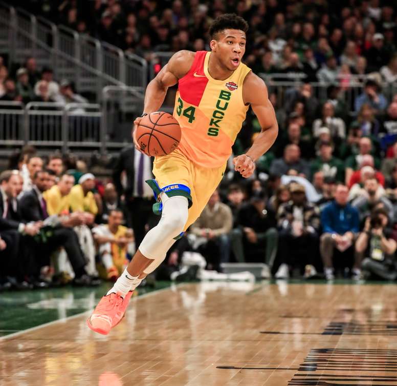 Antetokounmpo apenas jugó 24 minutos para definir un partido en el primer cuarto con un parcial de 38-18 que mostró la gran diferencia que existe entre ambos equipos. EFE/Archivo