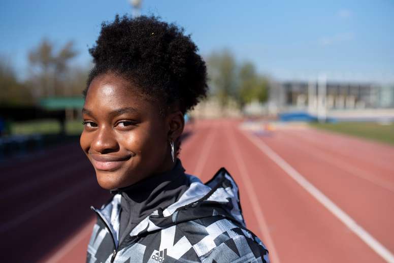 Tessy Ebosele es desde el pasado mes de febrero la número uno en el ranking mundial sub-18 de triple salto, pero no puede registrar sus récords de España porque no tiene la nacionalidad, aunque se encuentra a la espera de obtenerla. EFE